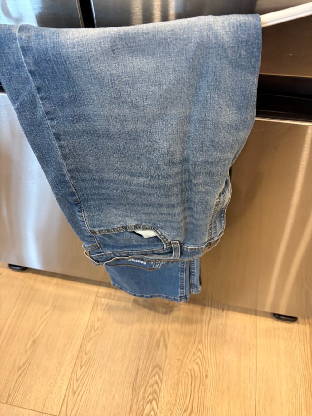 George Jeans - Picture 4 of 4